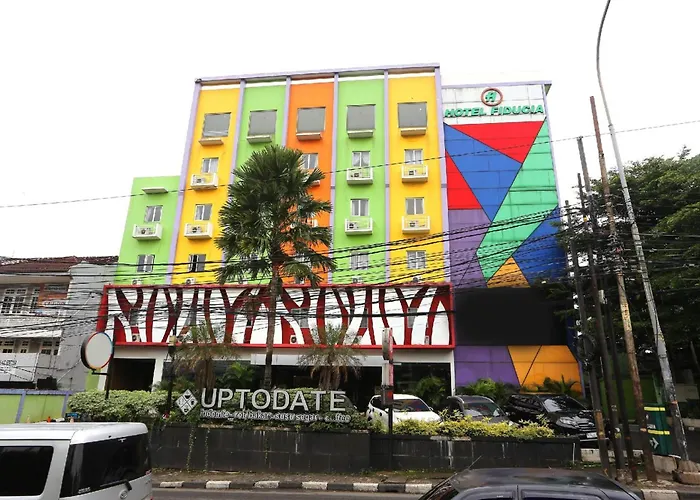 Super Oyo Townhouse Oak Hotel Fiducia Pondok Gede Jakarta